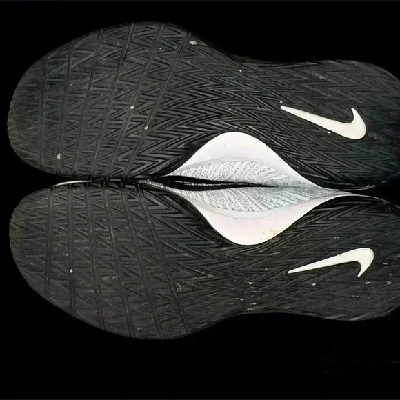 Men’s Nike Zoom Ascention Basketball Shoes. - Picture 2 of 4